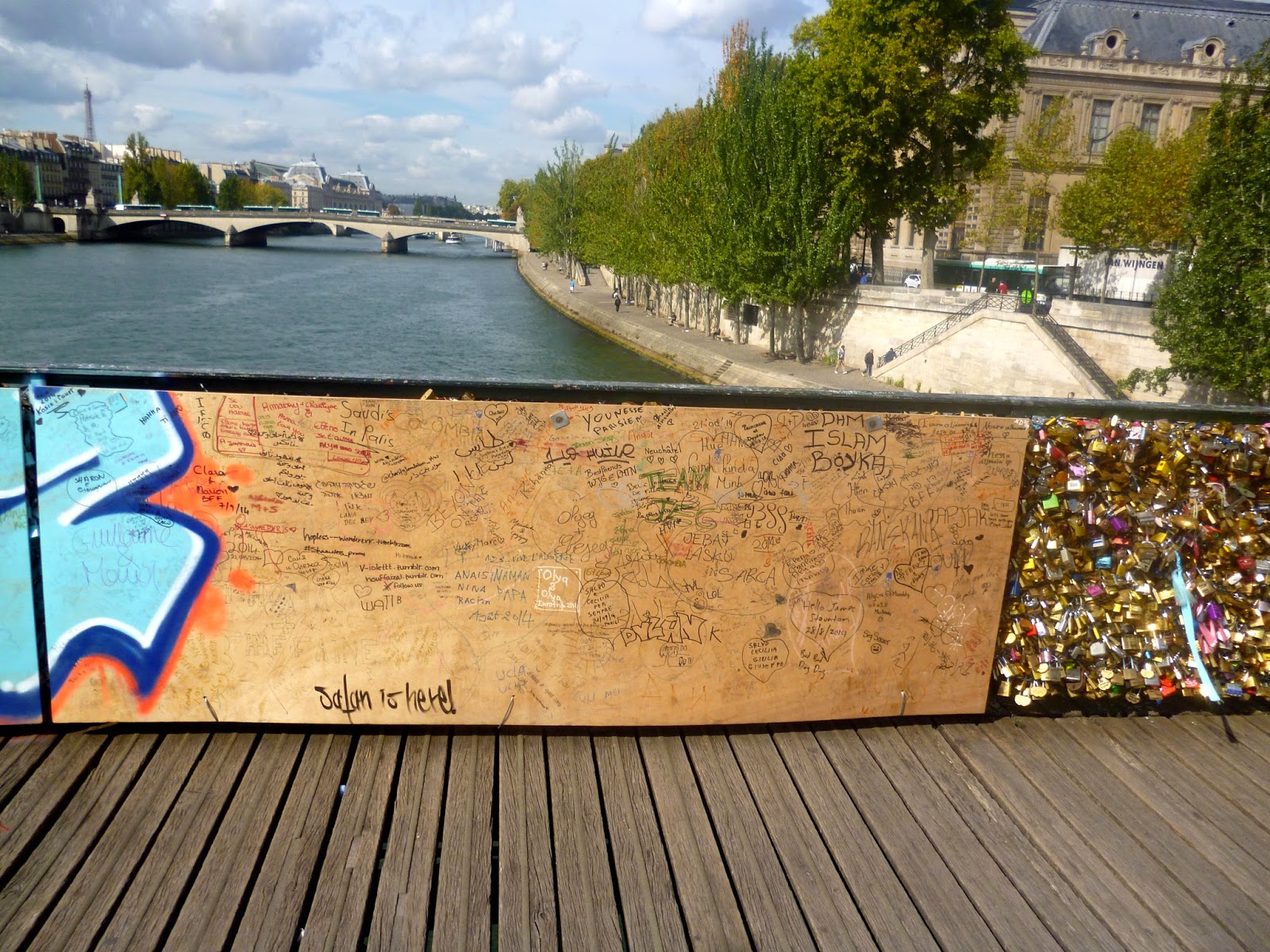 Dr Tony Shaw Cadenas D Amour Pont Des Arts Paris An Update