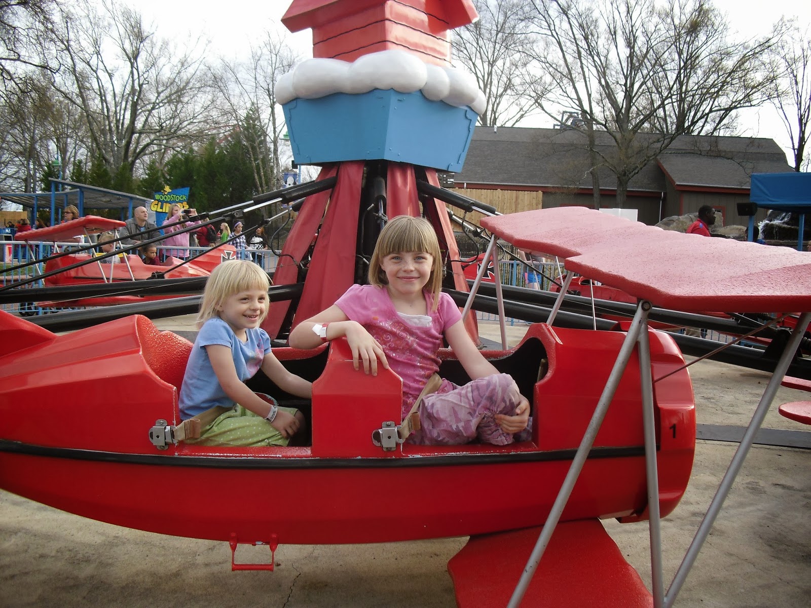 Love 2 Travel With Kids Carowinds Snoopy Rides How to Get the