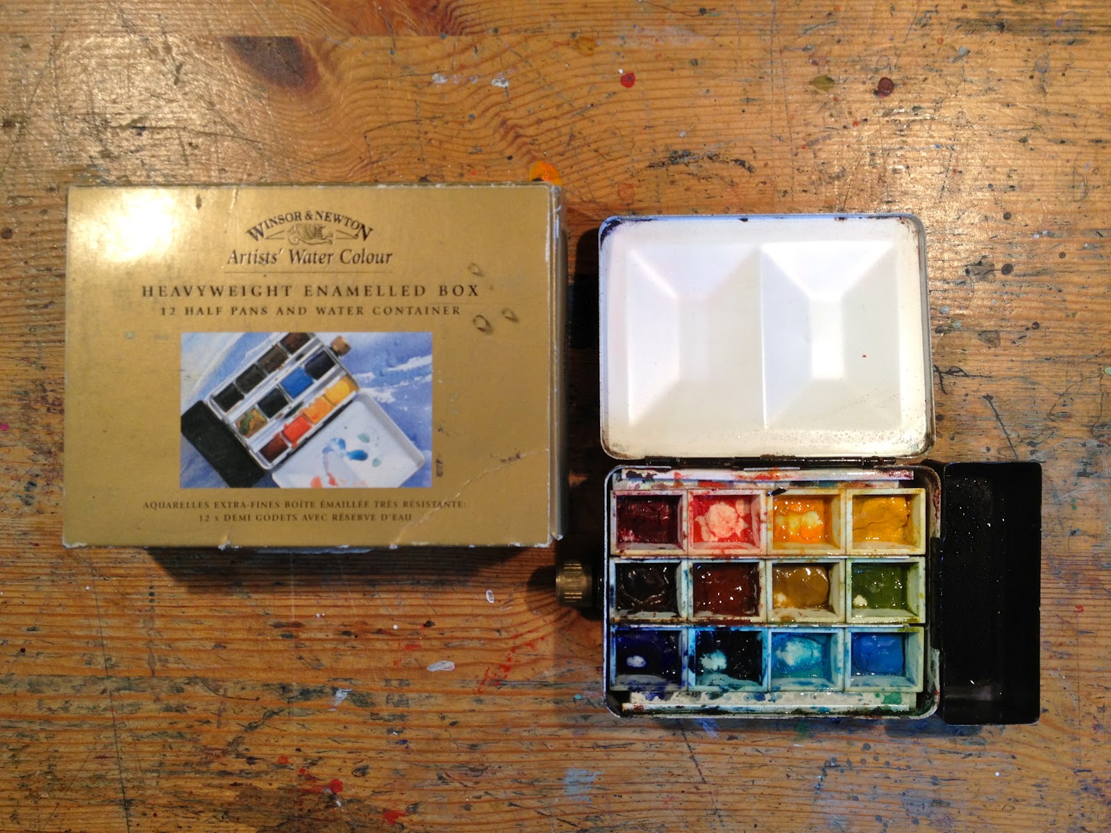 Jullian Rexy Watercolor Easel & Paintbox