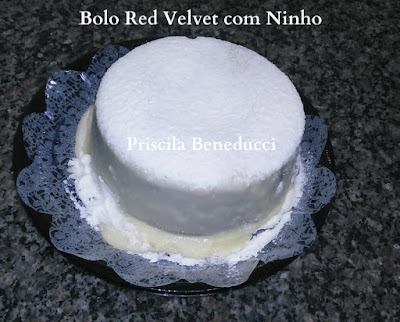 Bolos Priscila Beneducci Pâtisserie: bolo dourado, bolo