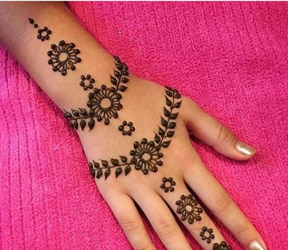 125 Stunning Yet Simple Mehndi Designs For Beginners|| Easy And ...