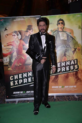 SRK and Deepika promote Chennai Express at IIFA 2013  