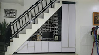 Contoh Desain Lemari Bawah Tangga Jasa Kitchen Set Murah contoh desain lemari bawah tangga jasa kitchen set murah