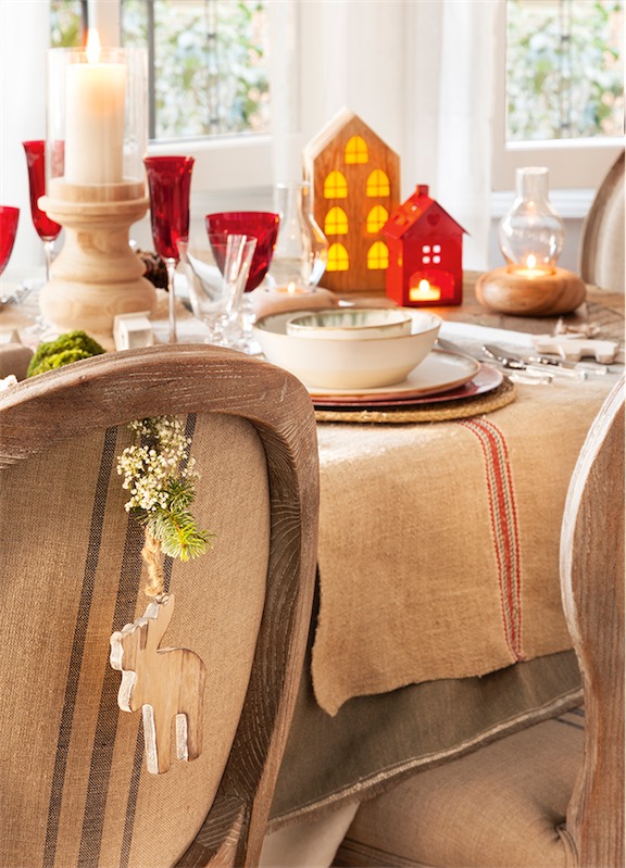 mesa de Navidad rústica y en rojo chicanddeco