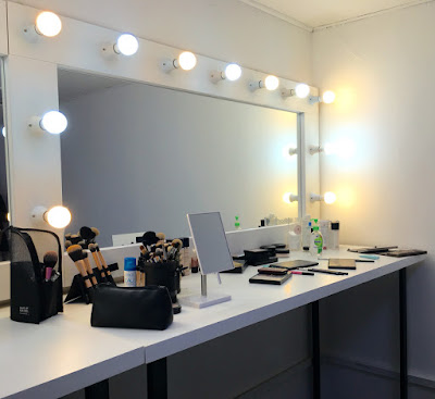 Modern makeup room designs ideas organization for homes 2019