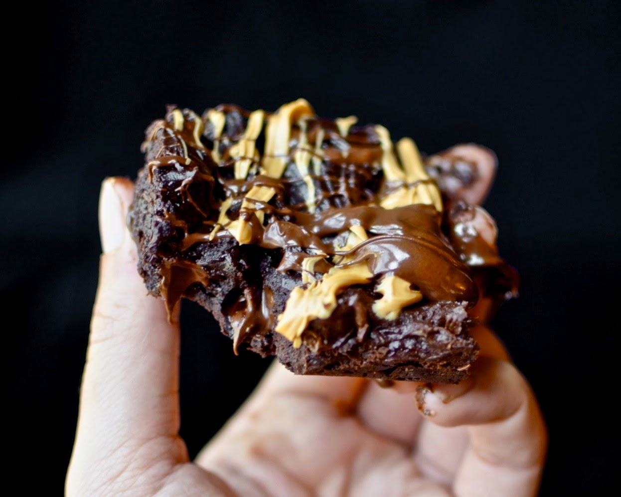 Yammie's Noshery Peanut Butter Brownies {NO Flour, Butter, or Dairy