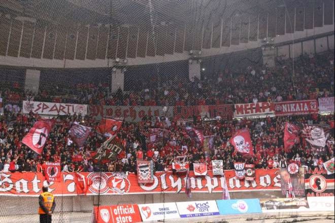 Τα έσπασαν στο ΣΕΦ