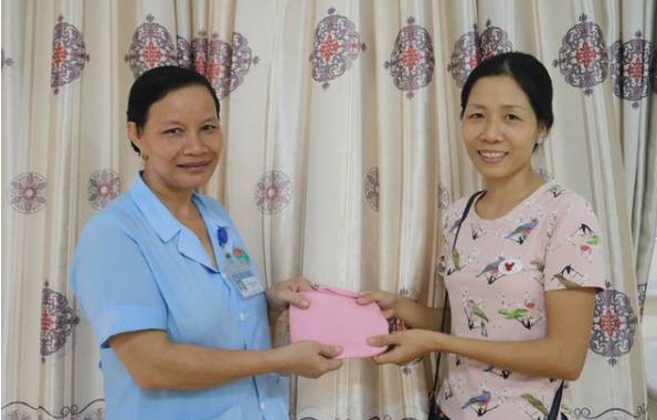 Hà Tĩnh: Nữ hộ lý nhặt được hơn 6 triệu đồng trả lại cho bệnh nhân