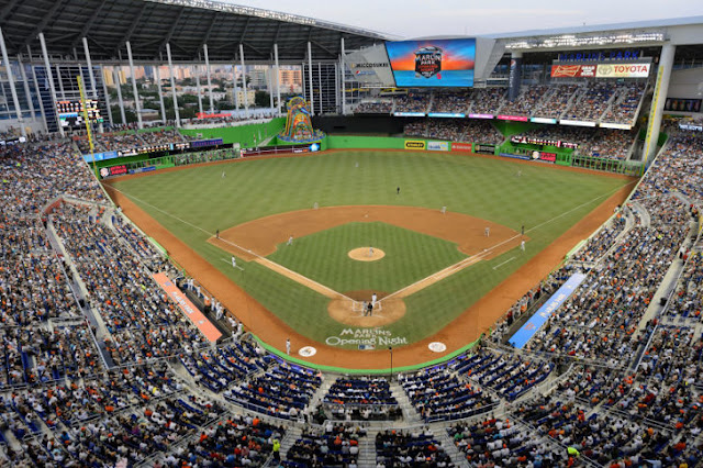 Arena para jogos de beisebol em Miami Arena para jogos de beisebol em Miami