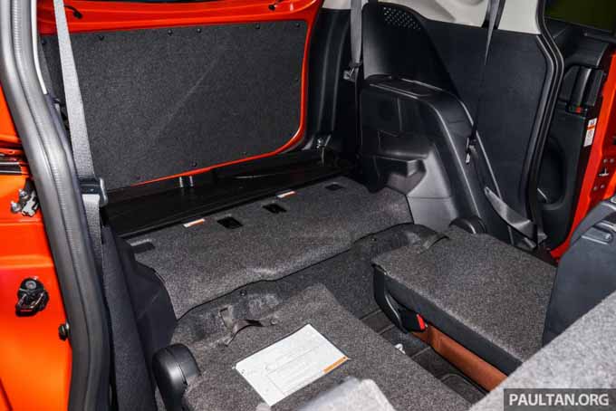 Gambar Ruang Dalam Toyota Sienta MPV Kompak 2016