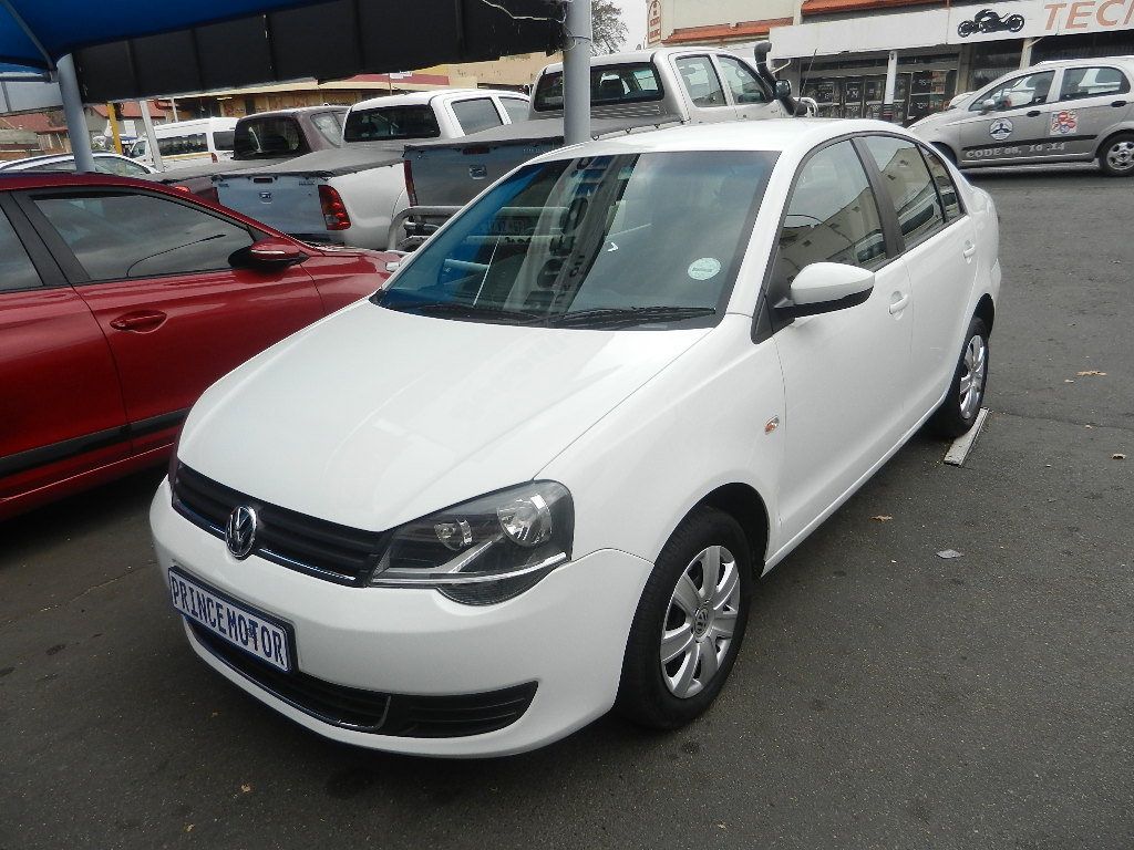 2017 Polo Vivo 1.4 Sedan R120000