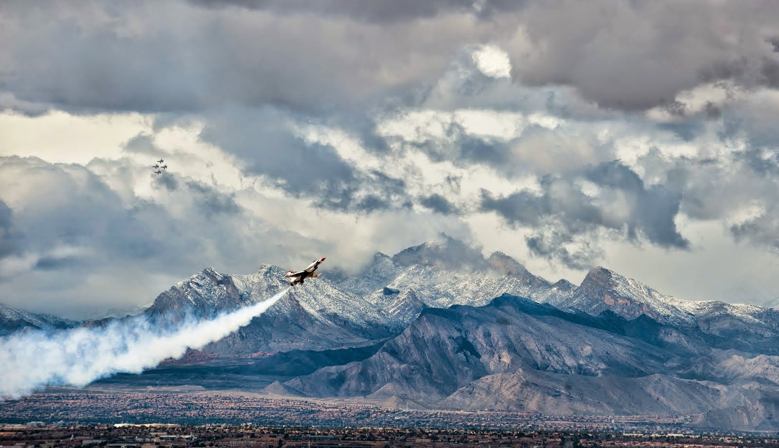 U.S. AIR FORCE THUNDERBIRDS PERFORM DEMONSTRATION AT NELLIS AFB