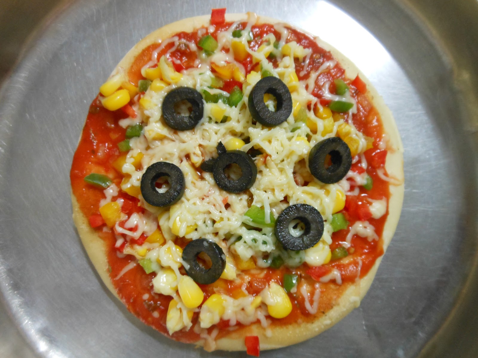 Salt and Pepper (With a Lot of Spice!) Homemade Pizza Sauce