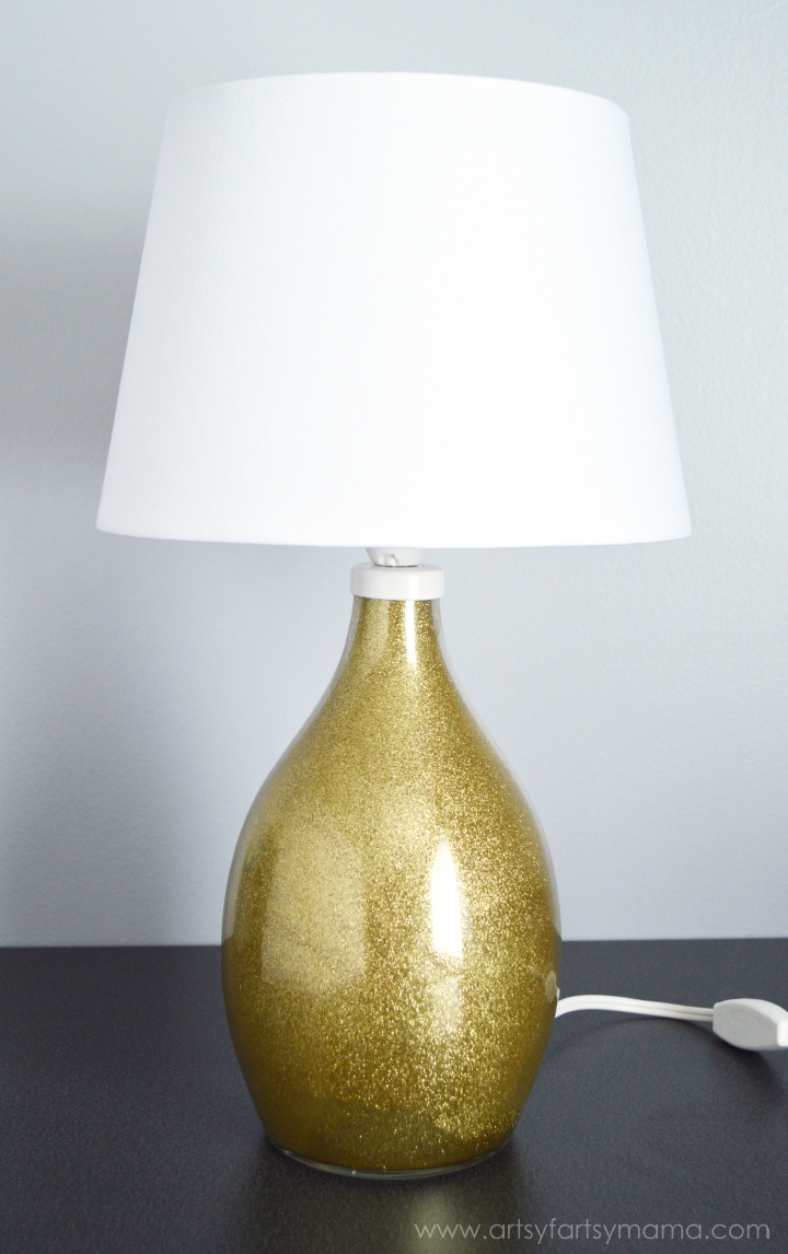 Ikea Brån Lamp turned DIY Glitter Lamp from artsyfartsymama.com #ikeahack #glitter