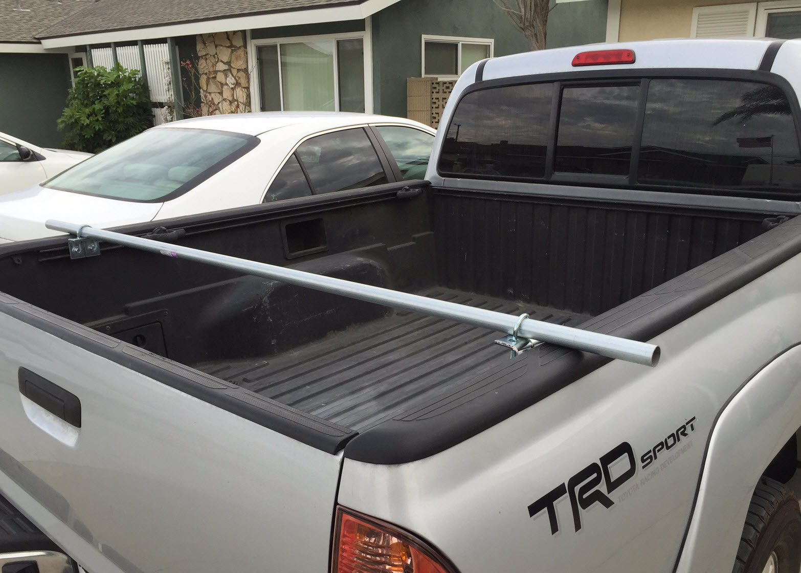 WA6PZB: DIY Tacoma Bed Rack