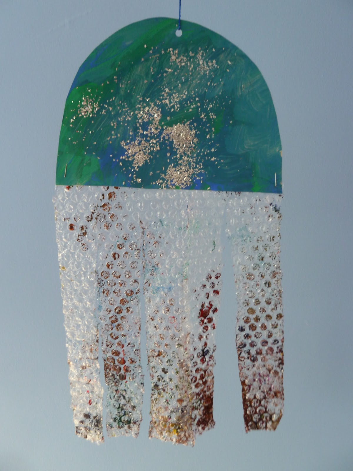 Jennifer's Little World blog Parenting, craft and travel 10 activities to do with toddlers