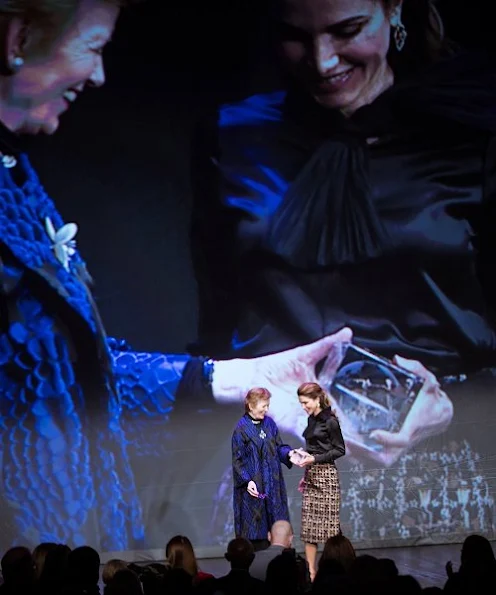 Queen Rania accepted the Vital Voices’ Global Trailblazer. Queen Rania visits the Georgetown University Institute for Women, Peace and Security