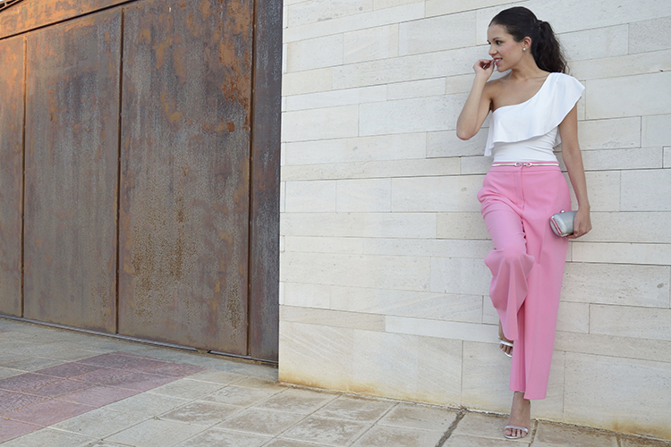 culotte-rosa-pants-top-volante-look-blogger-outfit