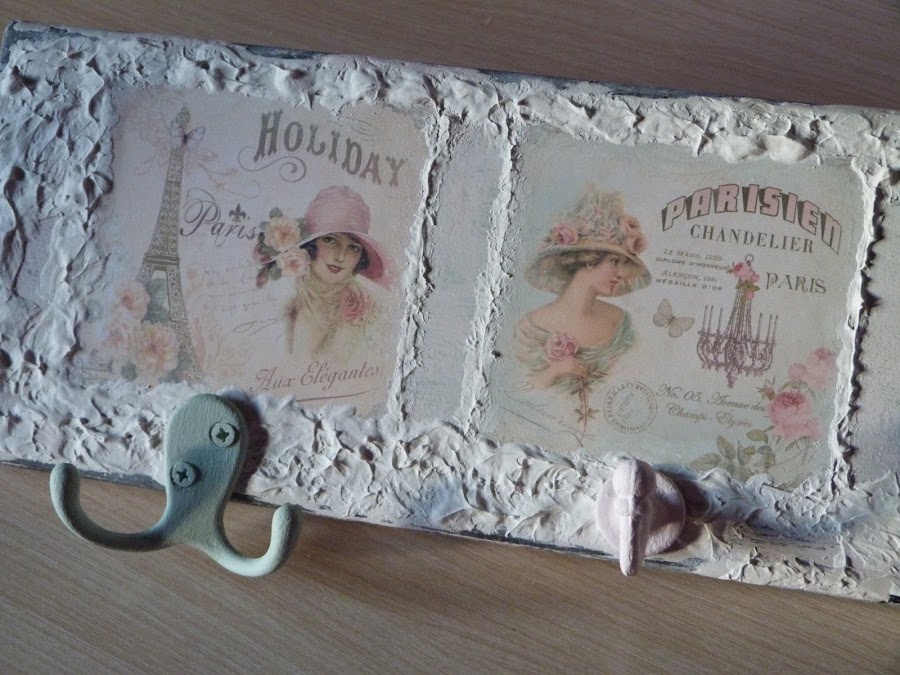 isabelvintage-vintage-perchero-tabla-madera-papel scrap