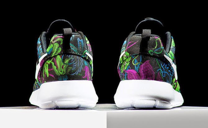 Nike Roshe Floral Pattern