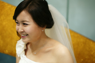 Korean bride before the wedding ceremony having photos