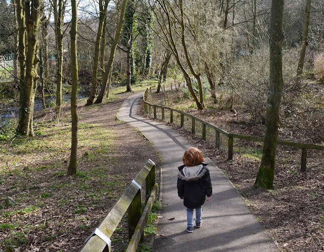 13 of the best pushchair-friendly walks around North East England as recommended by local parents - Jesmond Dene