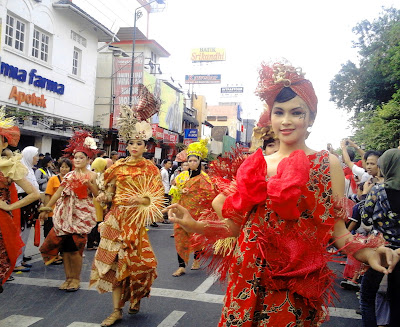 Suasana Jogja Fashion Week di Jl.Malioboro - Jogja Warning