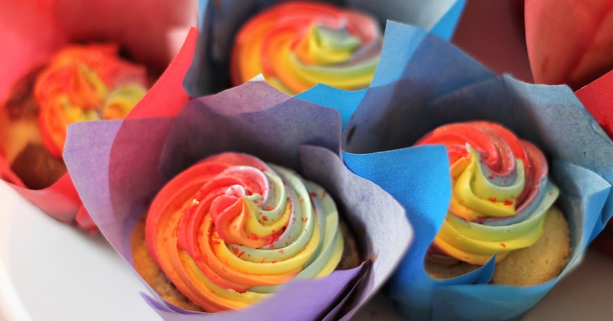 Regenbogen Muffins / Rainbow Cupcakes