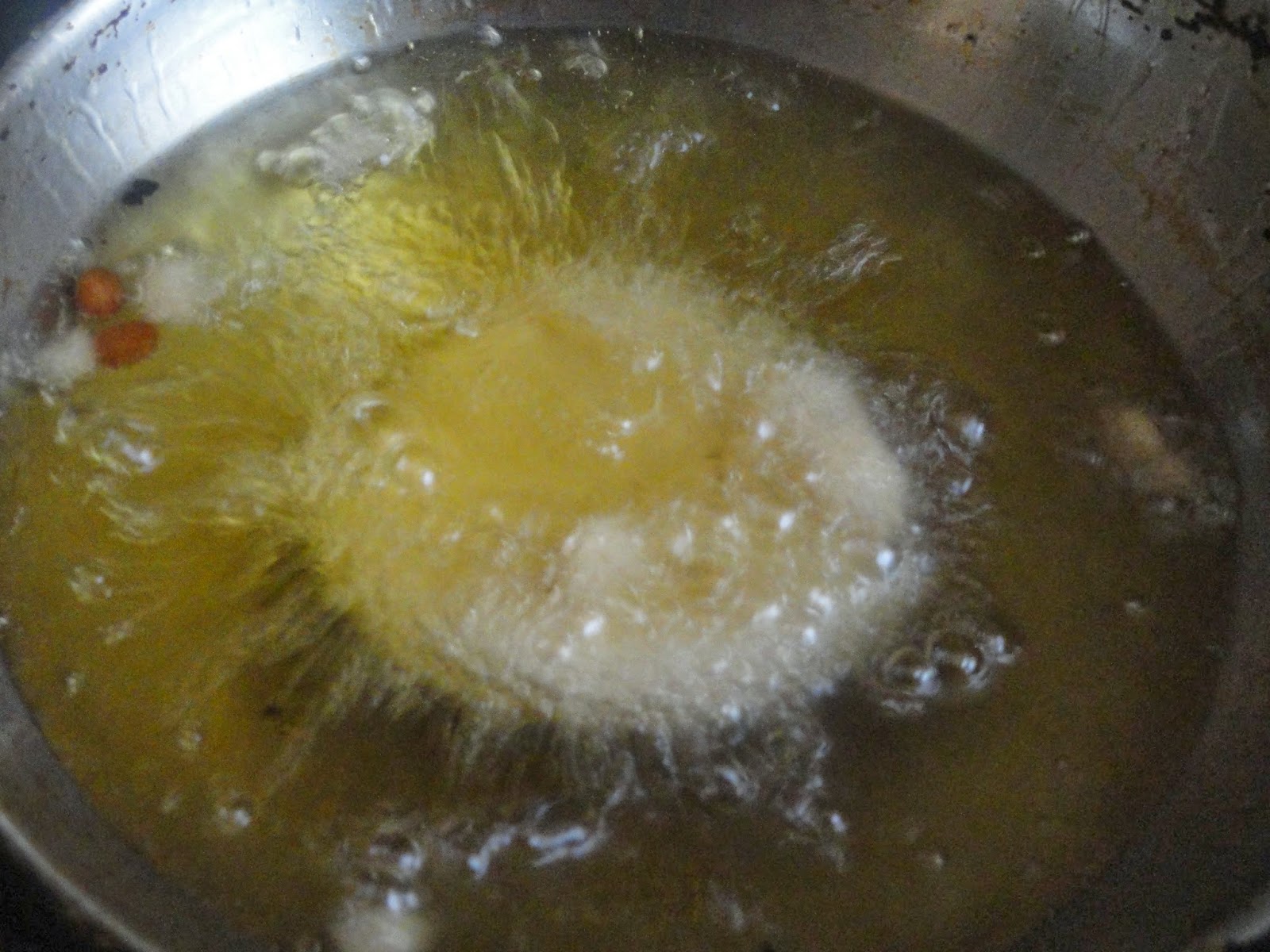 kandarappam poured in oil