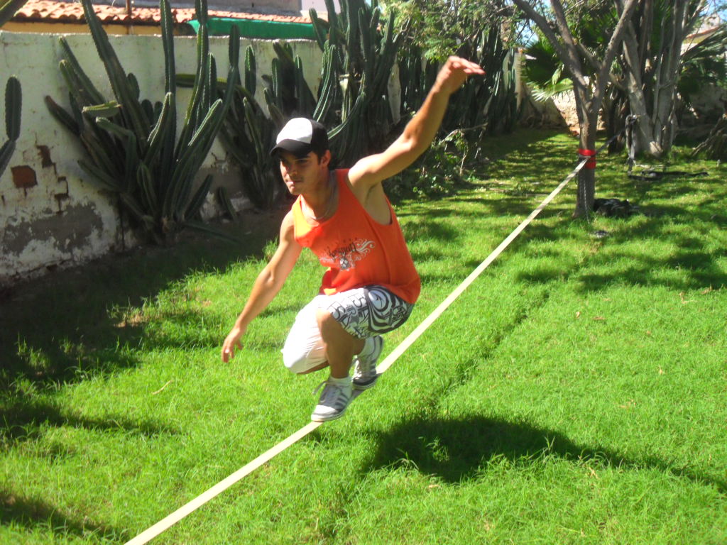 Equipe Slackline Sertão Treino de Slackline na casa de Erik