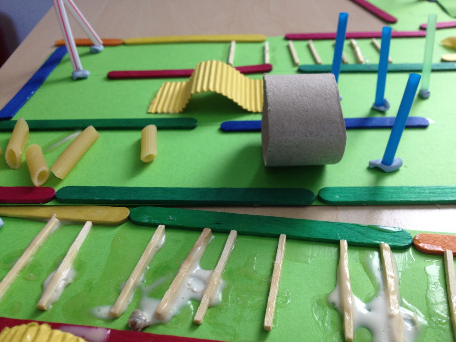 Senior Infants: Electricity and obstacle courses