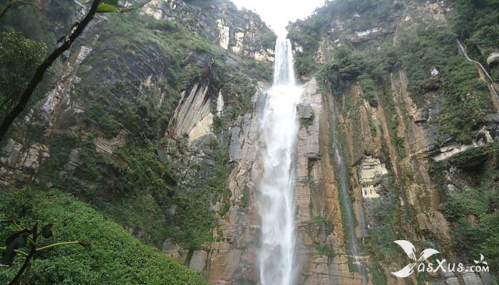 10 Air Terjun Tertinggi di Dunia Beserta Negara, Benua, dan Letaknya 10 Air Terjun Tertinggi di Dunia Beserta Negara, Benua, dan Letaknya