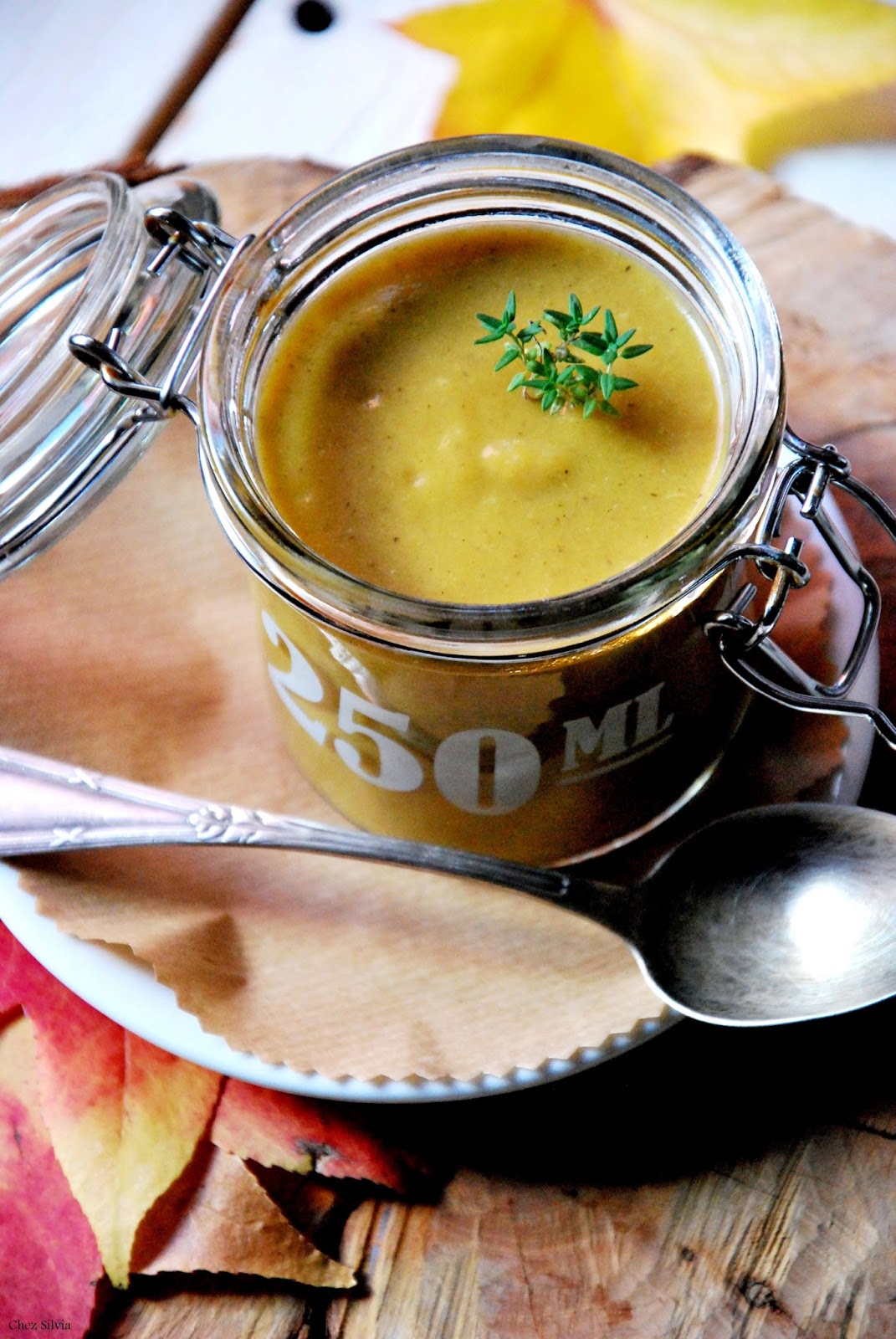 Velouté de potiron et chanterelles {crema de calabaza y setas} — Chez Silvia