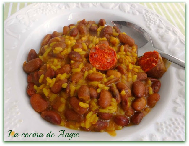 Judías Pintas Con Arroz
