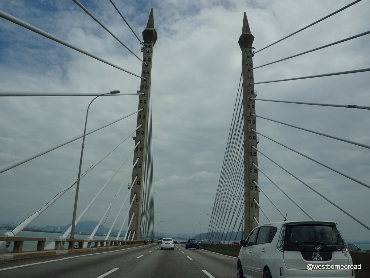 JalanJalan Road Trip di Malaysia dengan Mobil ~ West Borneo Road