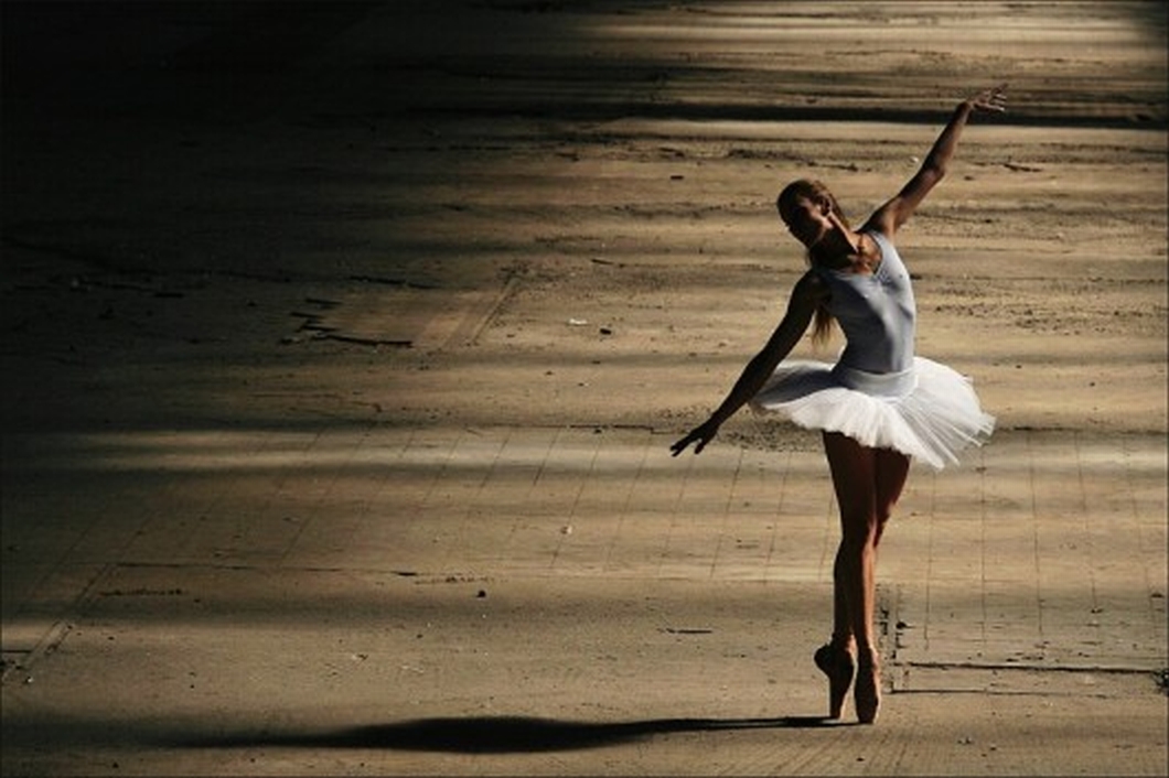 Las Fotos Mas Alucinantes: bailarina en la calle