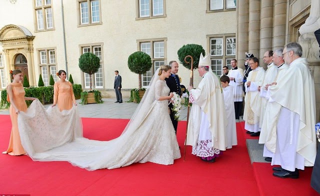 Casamento Real - Príncipe Guillaume do Luxemburgo ♥ Condessa Stéphanie de Lannoy article 2220578 1597D375000005DC 922 964x593 - Casamento Real - Príncipe Guillaume do Luxemburgo ♥ Condessa Stéphanie de Lannoy