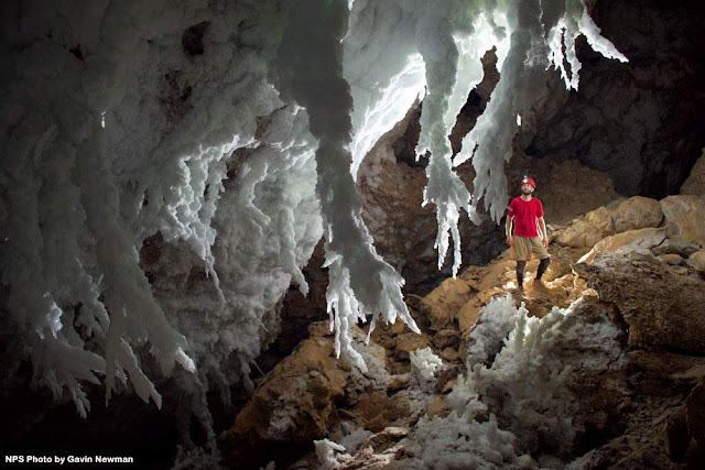Lechuguilla cave: Jewel of the Underground