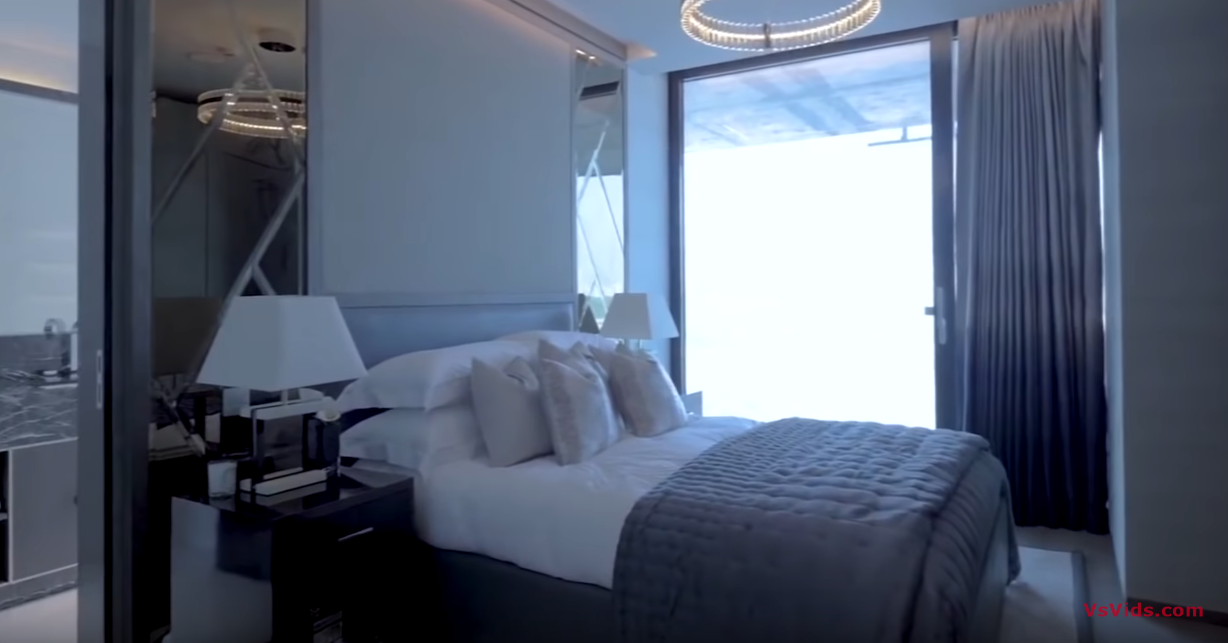 53 Photos vs. Inside Dubai's $200 Million Dollar Mega Mansion - Ultra Luxury Home, Condo & Hotel Tour 53 Photos vs. Inside Dubai's $200 Million Dollar Mega Mansion - Ultra Luxury Home, Condo & Hotel Tour