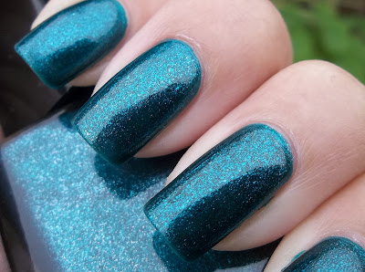 Avon Nail Wear Pro Sequined Turquoise