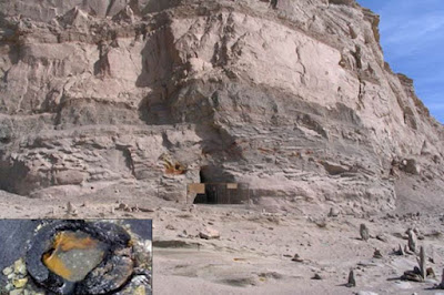 Метални тръби на 150 000 години в пирамида в Китай? 150000-Year-Old-Pipes-china