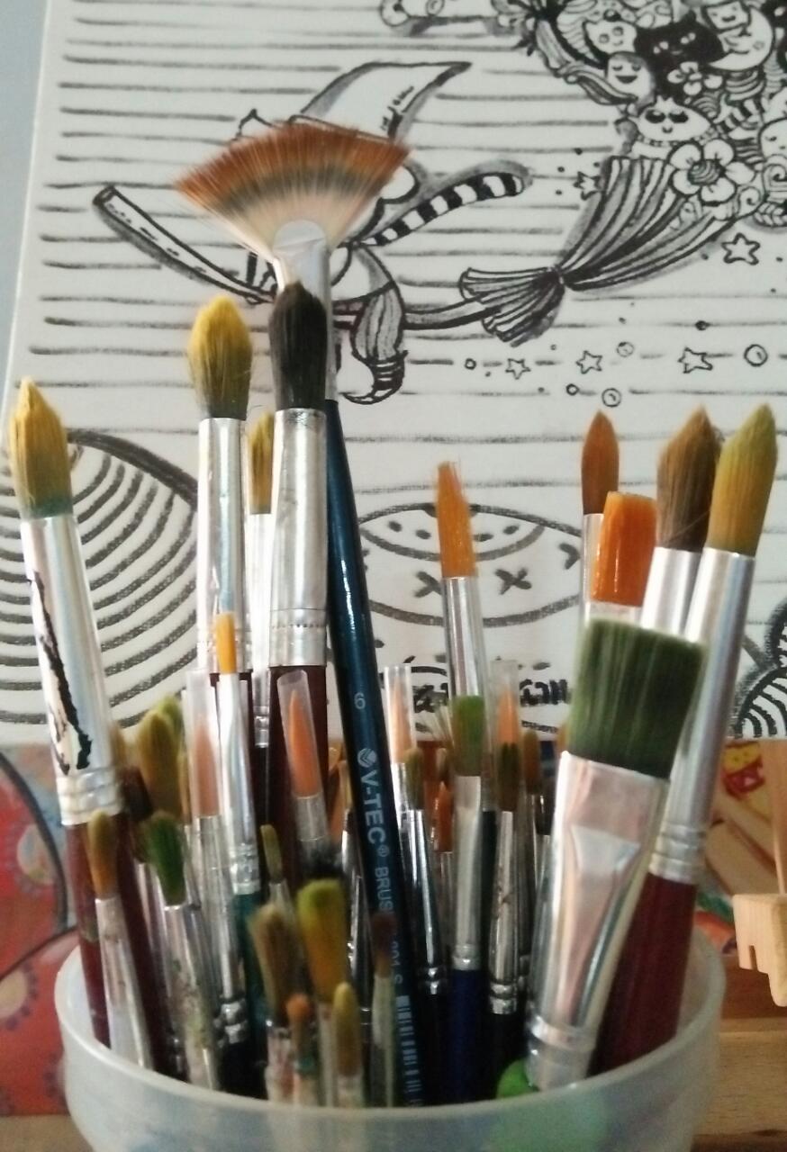 Cara menggambar dengan teknik sapuan basah adalah menggambar menggunakan cat air dengan sapuan warna