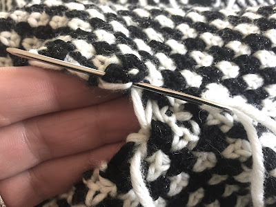Strickteile zusammennähen