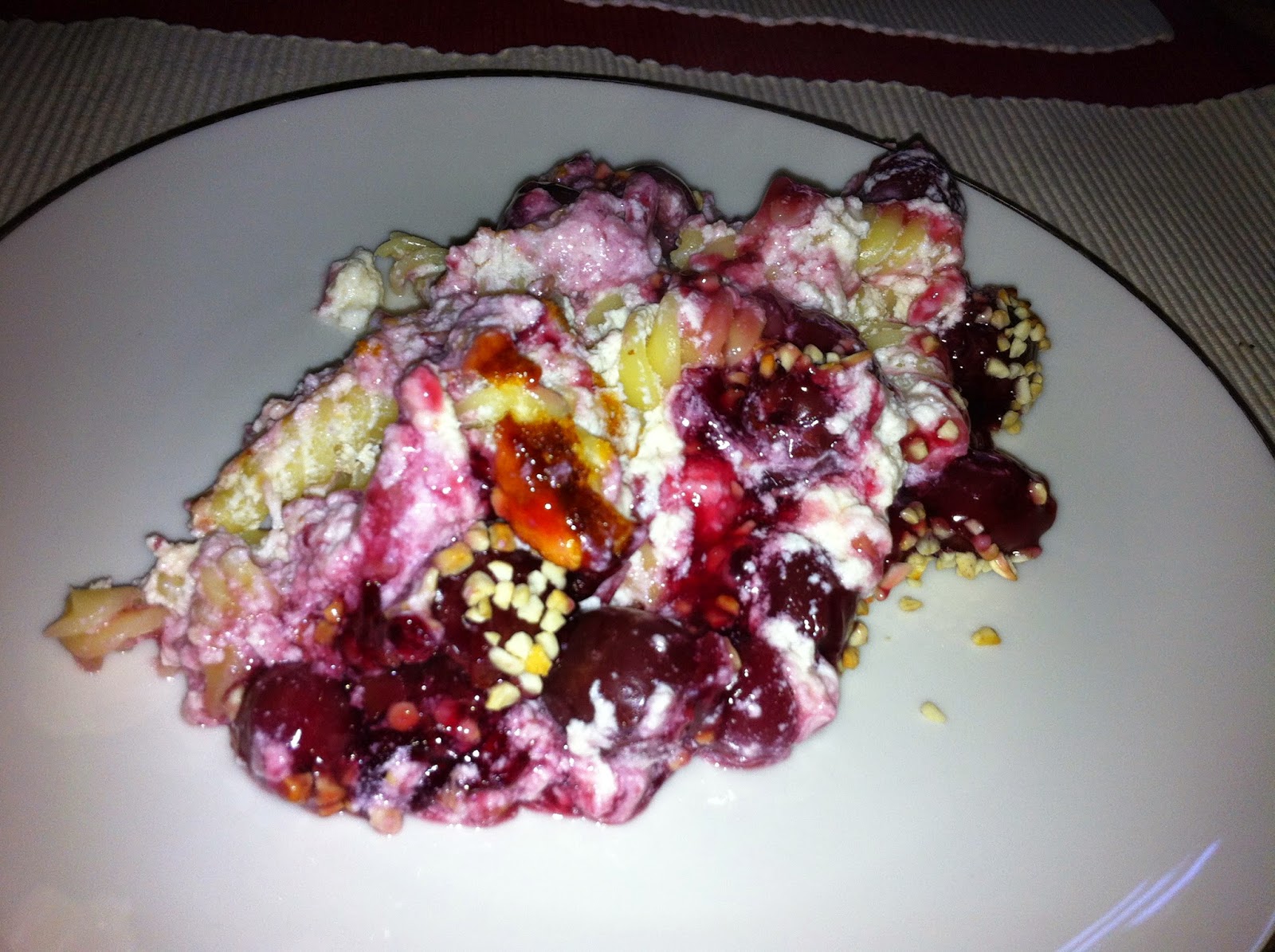 Marlis + Peters Küchenwelt: Nudel-Kirsch-Quark Auflauf