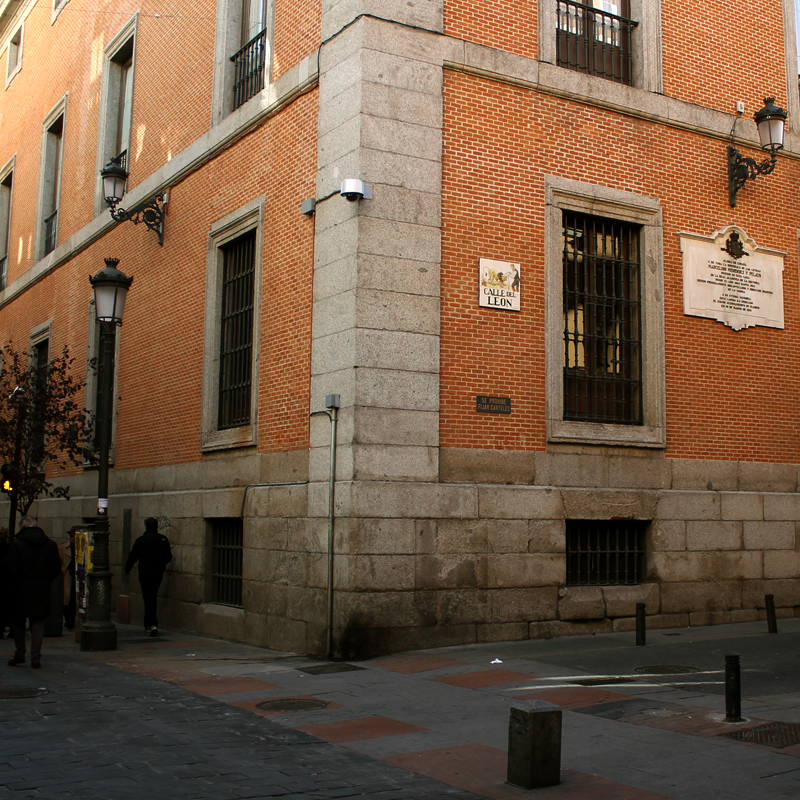 calle del leon barrio letras madrid