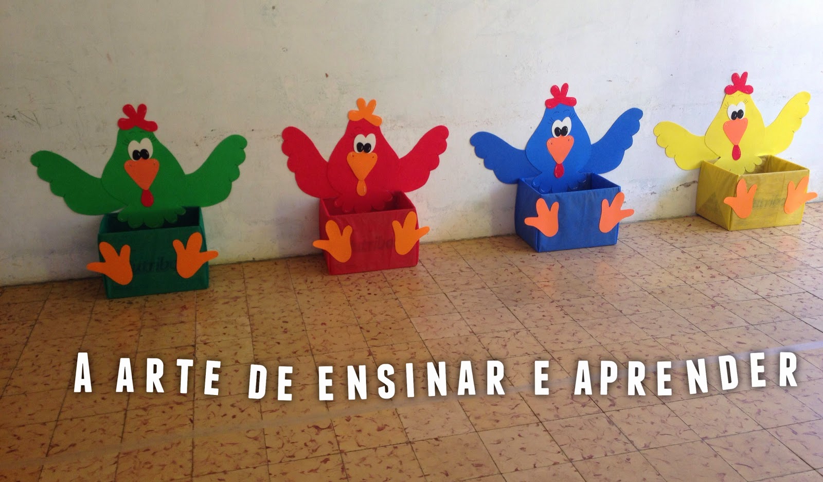 Jogo divertido com galinhas coloridas - A Arte de Ensinar e Aprender