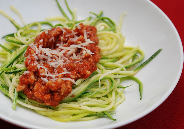 marys bites: Zucchini Spaghetti with Meat Sauce