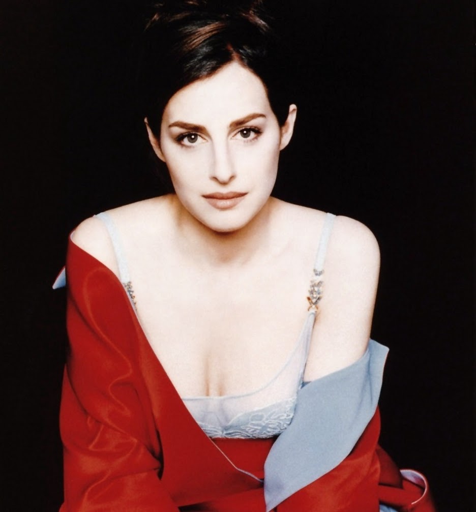 Dragon Amira Casar I Love Women Who Sing Loudly In The Morning Images, Photos, Reviews
