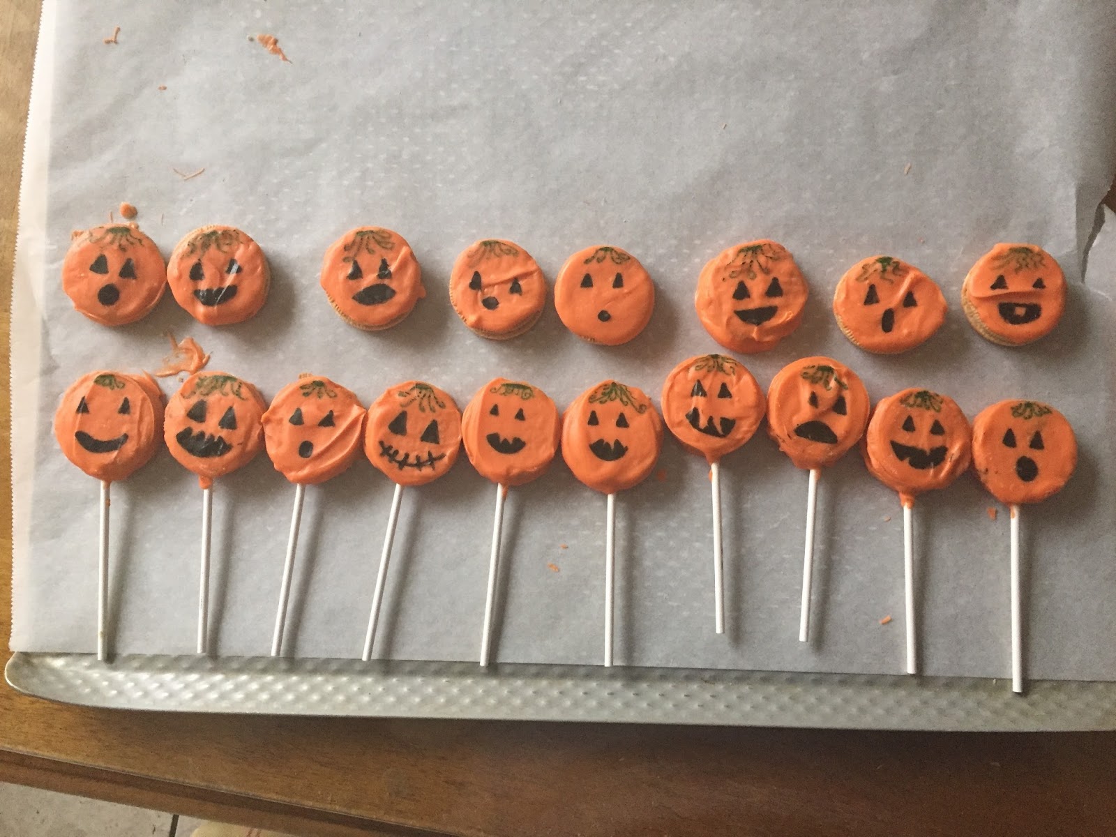 Bake, Laugh, Love JackOLantern Oreos