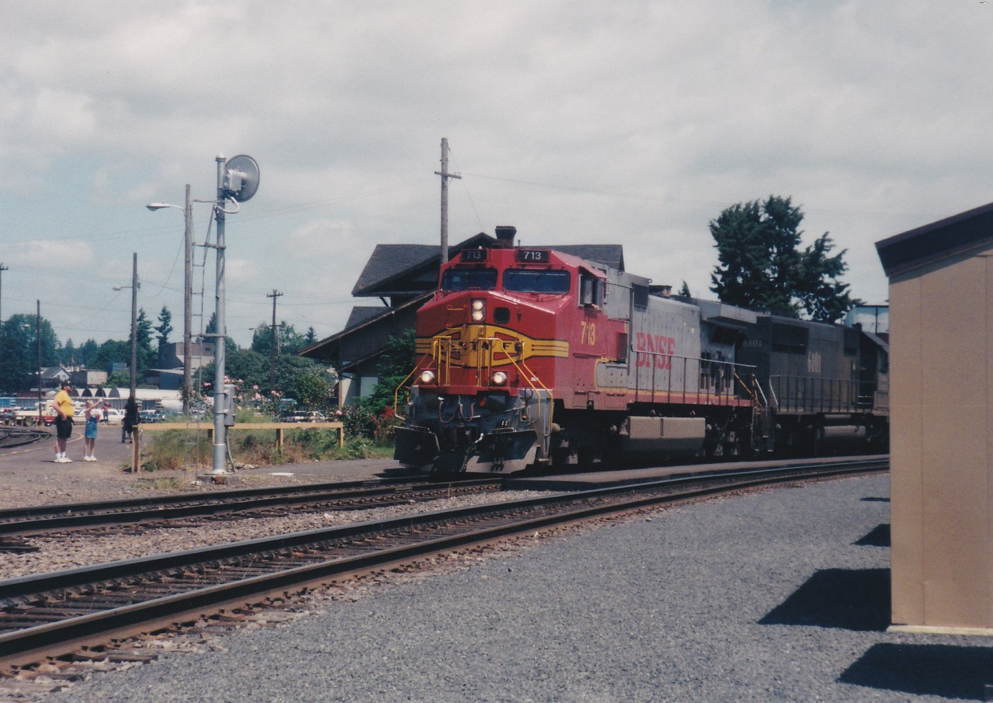 TrainPages: Railfanning in Vancouver, Washington, in June 1998